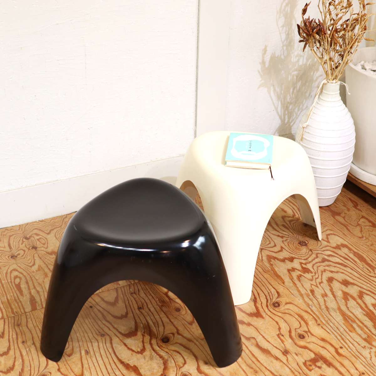 ハビタ / habitat エレファントスツール クリーム 柳宗理 ミッド