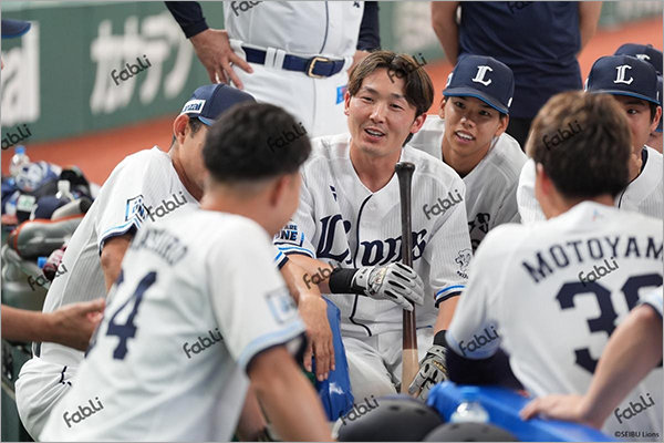 約2,700枚の写真から自分で選んで作る、『埼玉西武ライオンズ2025