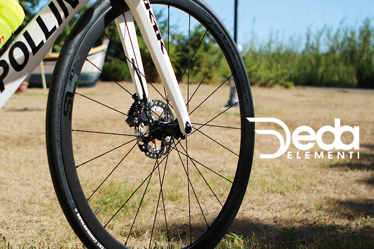 デダ エレメンティ：新製品情報》オールラウンドなフルカーボン