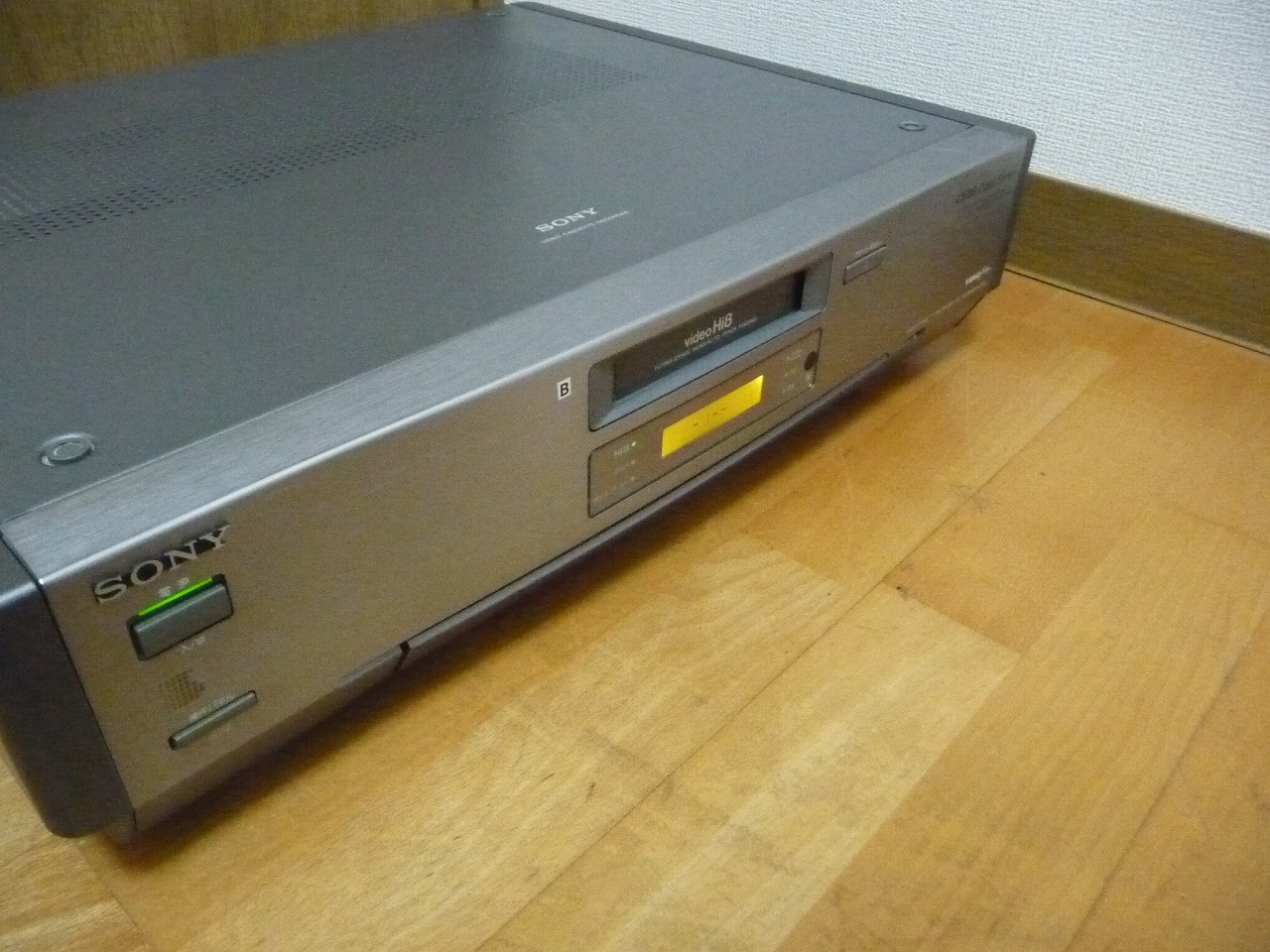 Hi8 ビデオデッキ SONY EV-NS9000 ソニー 高画質 CS/BS チューナー内蔵