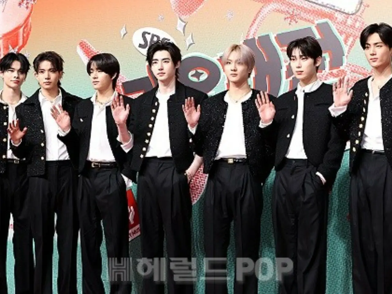 フォト】「ENHYPEN」、「2024 SBS歌謡大祭典」レッドカーペット