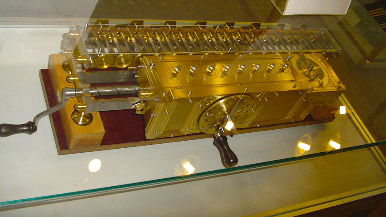 Leibniz's Calculating Machine - World History Encyclopedia