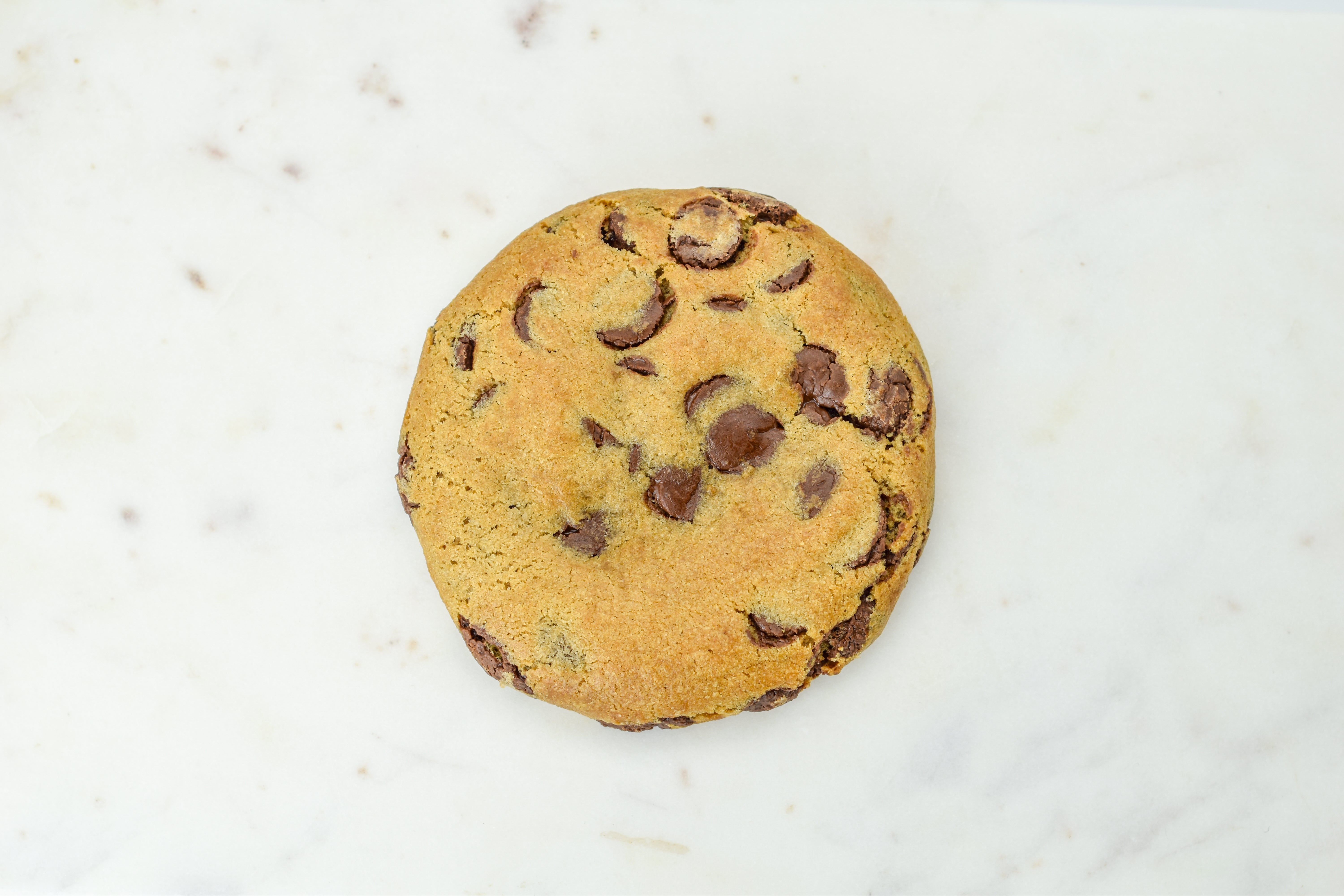 VEGAN Milk Chocolate Chip Cookie – Whisked Away
