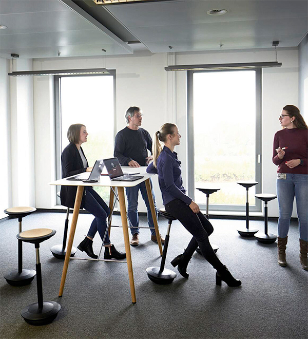 20 range Stitz | Products - 製品 | Wilkhahn Japan｜ウィルクハーン