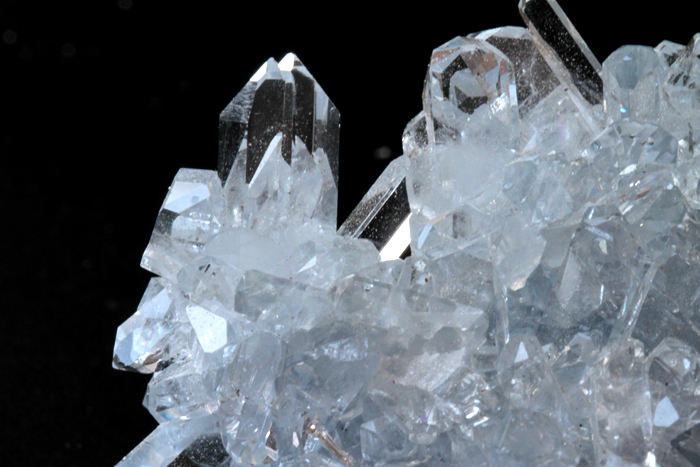 セレスタイトの意味・効果・浄化方法・相性【パワーストーン専門家が