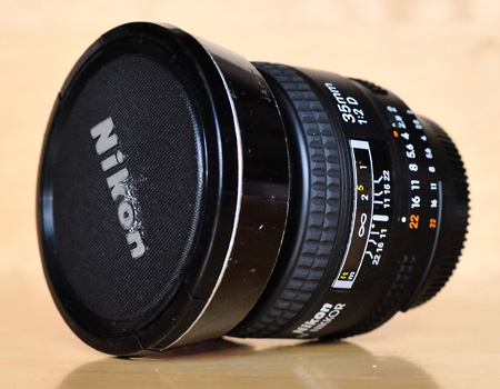 through the Nikon F-Mount - Nikon AF Nikkor 35mm f/2 D review