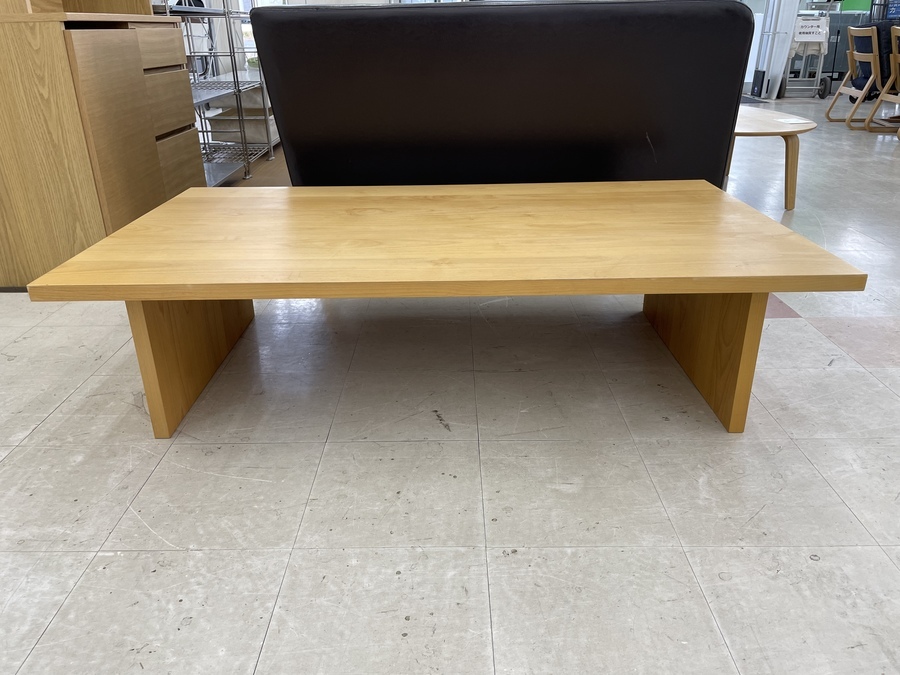 新入荷！ 無印良品 REAL FURNITURE 無垢材ローテーブル 入荷しました