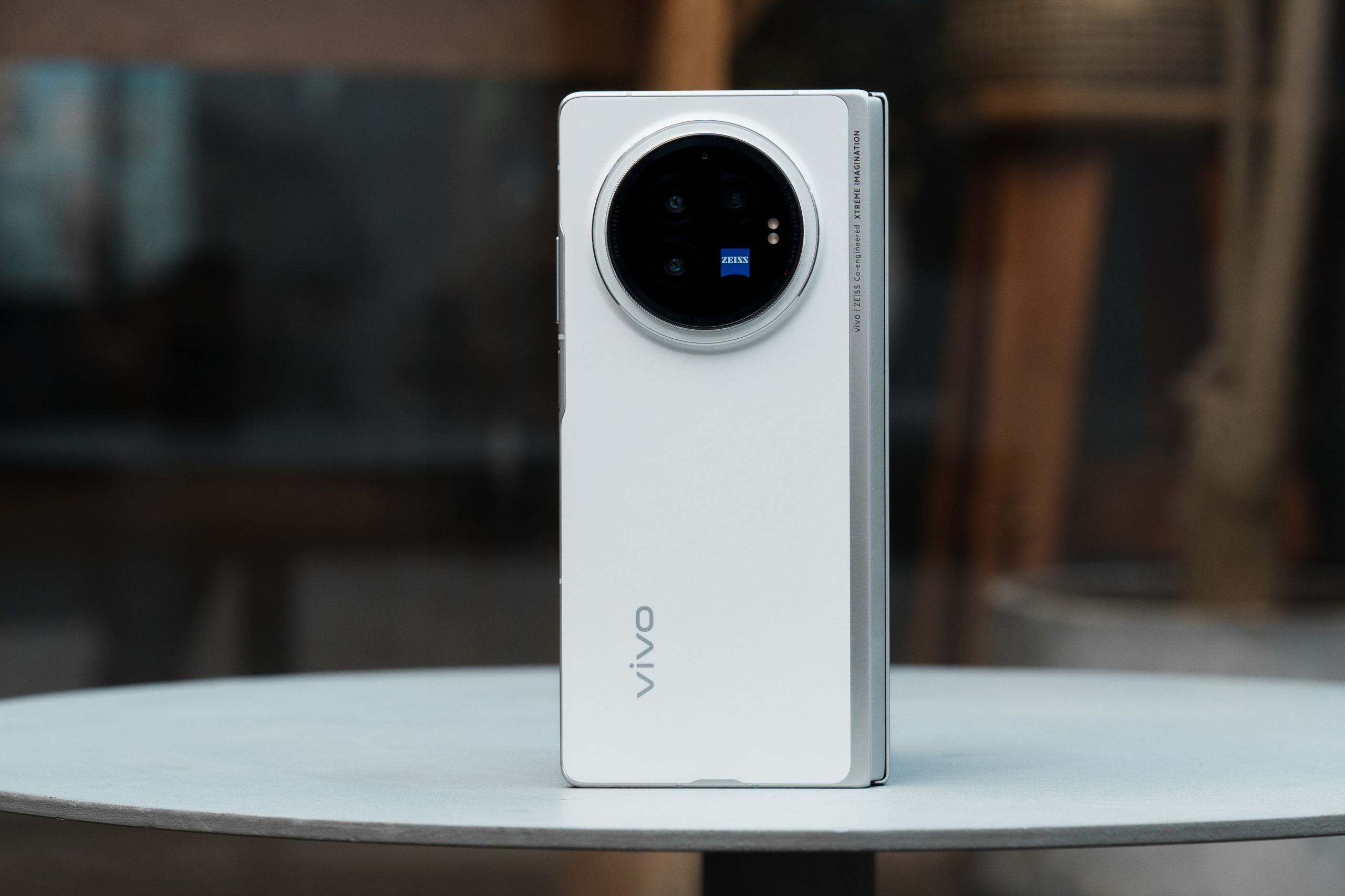 vivo X Fold3 Review: the thinnest and lightest foldable phone