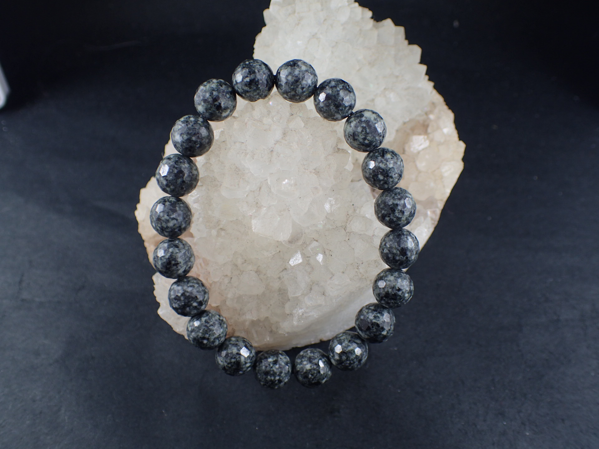 最高品質とおのの銘石（岩手県遠野産） ブレスレット ｜石の販売専門店