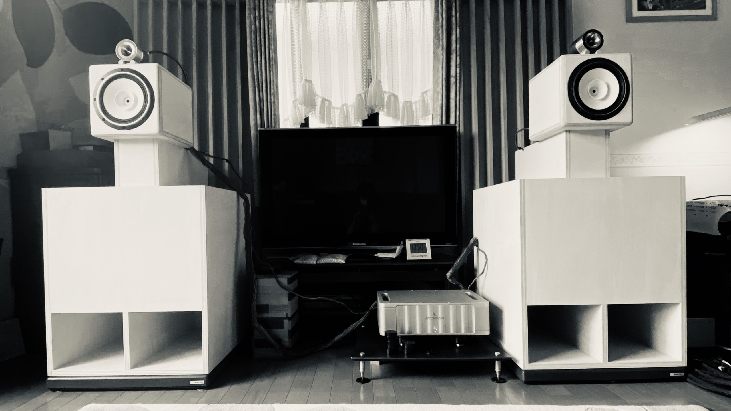 FE208NS 立方体ヘッドのバックロードホーン – Xperience Speaker Factory