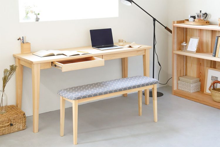 コンパクトな仕事スペースを。テレワーク・在宅勤務におすすめのデスク