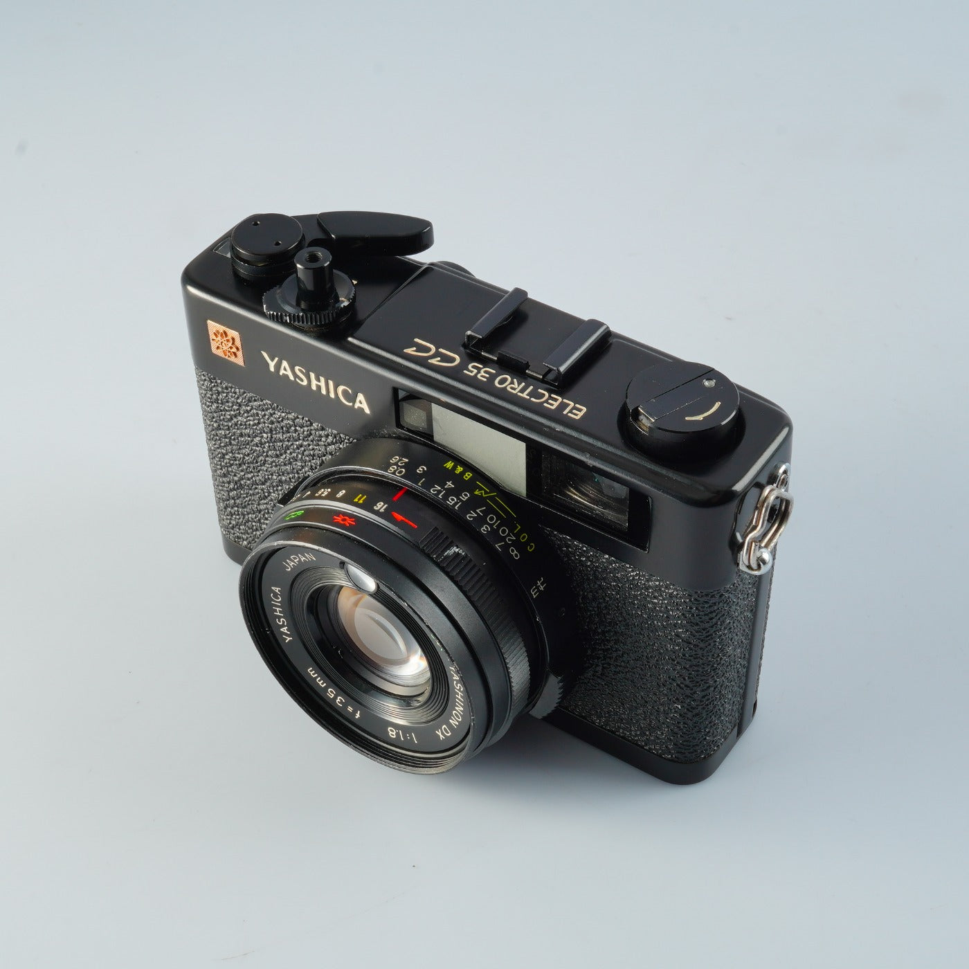 SERVICED & TESTED】 YASHICA Electro 35 CC Black 35mm F/1.8 レンジ