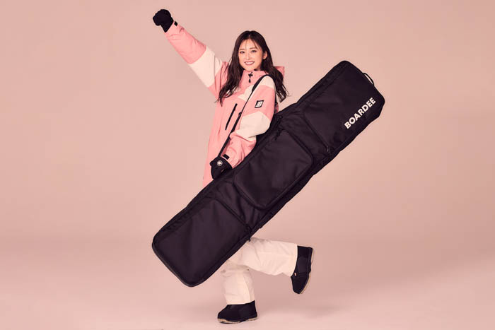 ゆうちゃみ、新スノーボードブランド「BOARDEE(ボーディー)」の