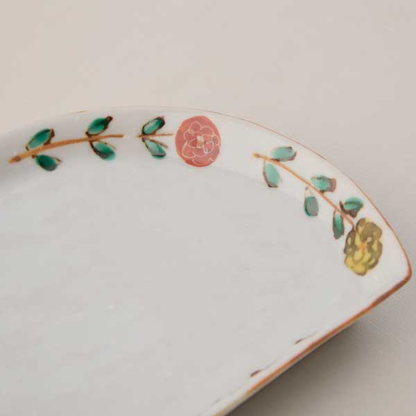 WEB・一部店舗限定】中尾万作 色絵花文半月皿｜作家もの｜料理家 栗原