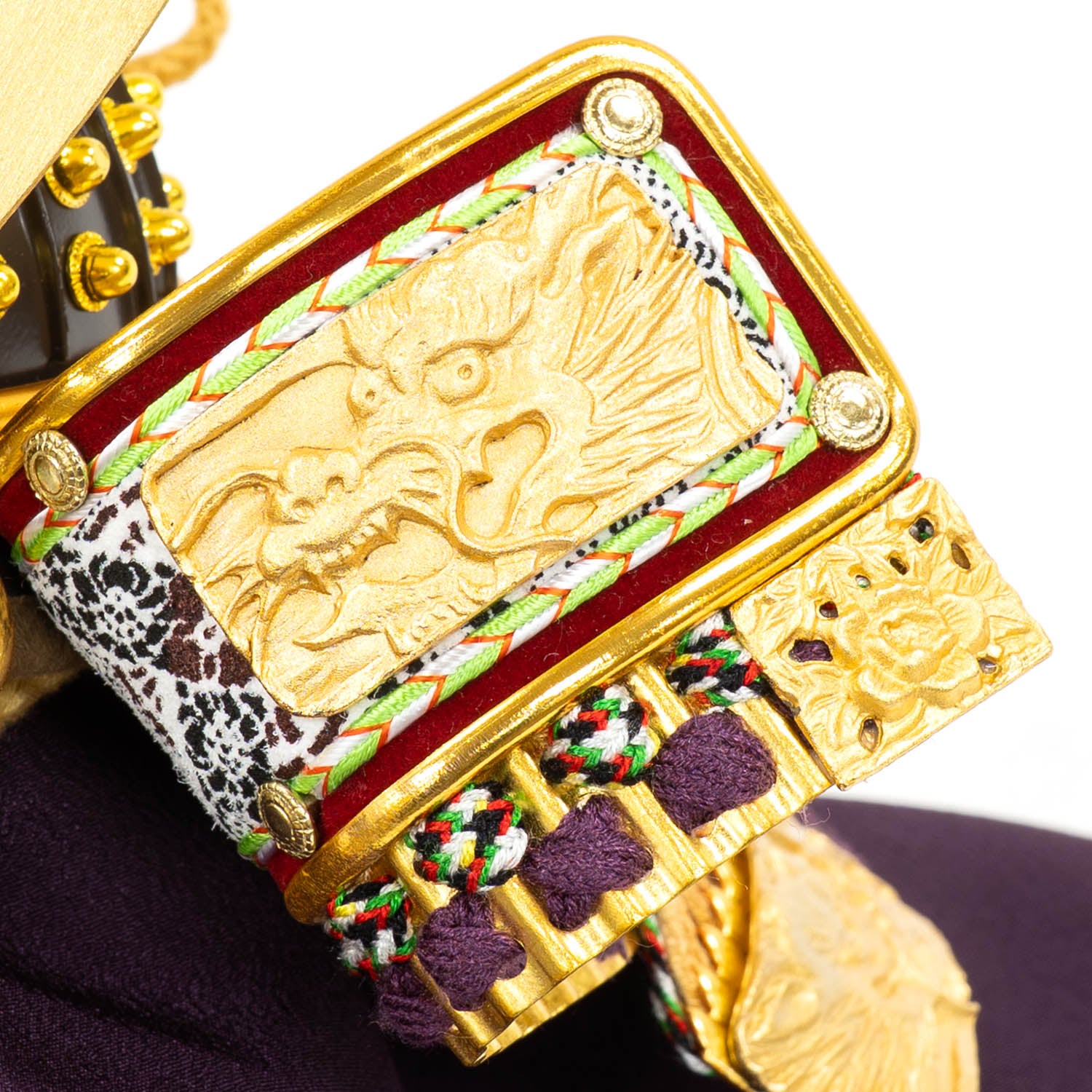 五月人形】正絹緋絲縅 純金箔押兜6号収納箱飾り | 雛人形（ひな人形