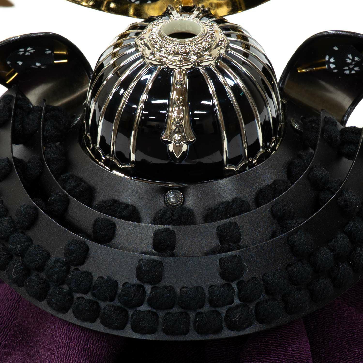 五月人形】黒絲縅 上杉謙信公 兜5号収納箱飾り | 雛人形（ひな人形