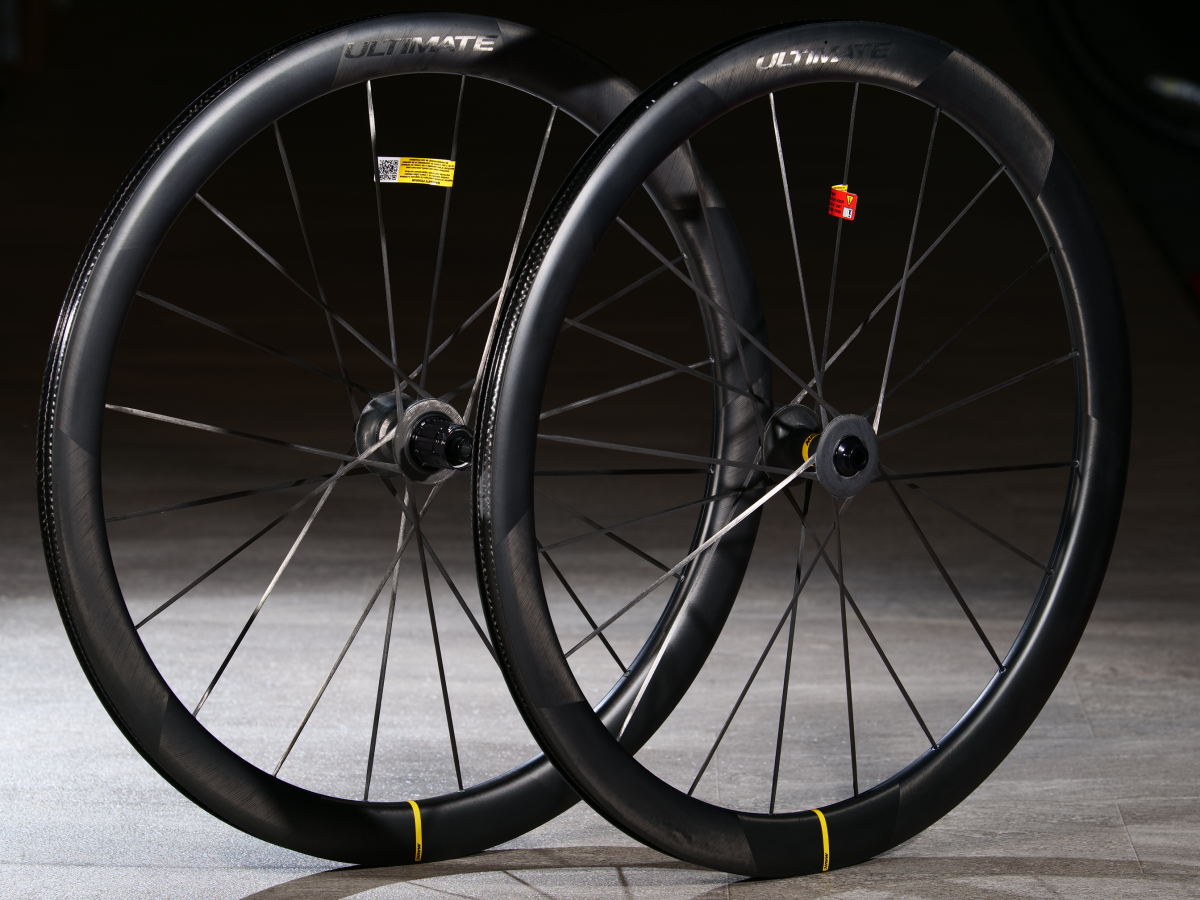 新橋×MAVIC】究極の名を冠するホイール 1255gのコスミック、遂に入荷