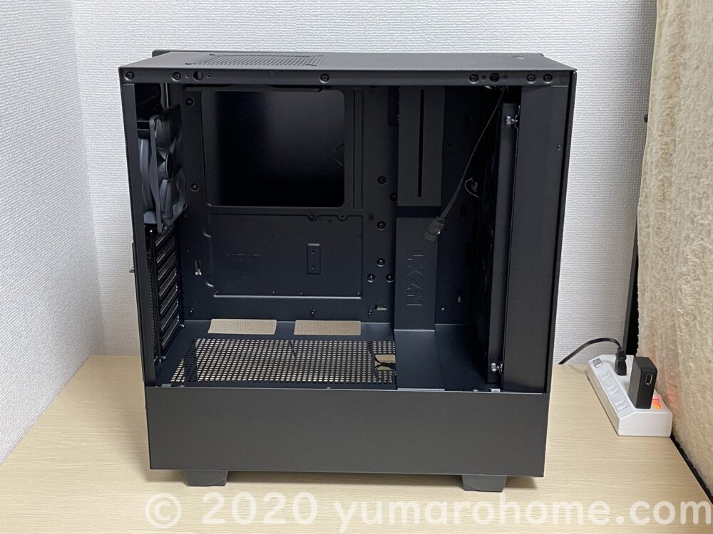 自作PC】付属品豊富でコスパが高い「NZXT H510 Elite」でNZXT統一で