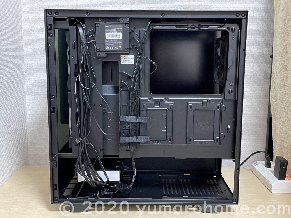 自作PC】付属品豊富でコスパが高い「NZXT H510 Elite」でNZXT統一で