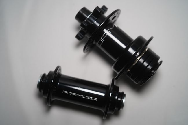 ピカピカなシルバーハブ(ロードディスク): Yurisの日記