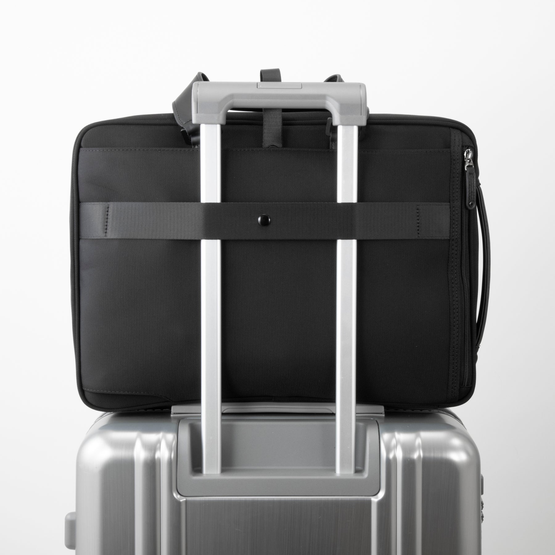 ZB-D | 2-Way Brief Case Expandable 80474 – ZERO HALLIBURTON