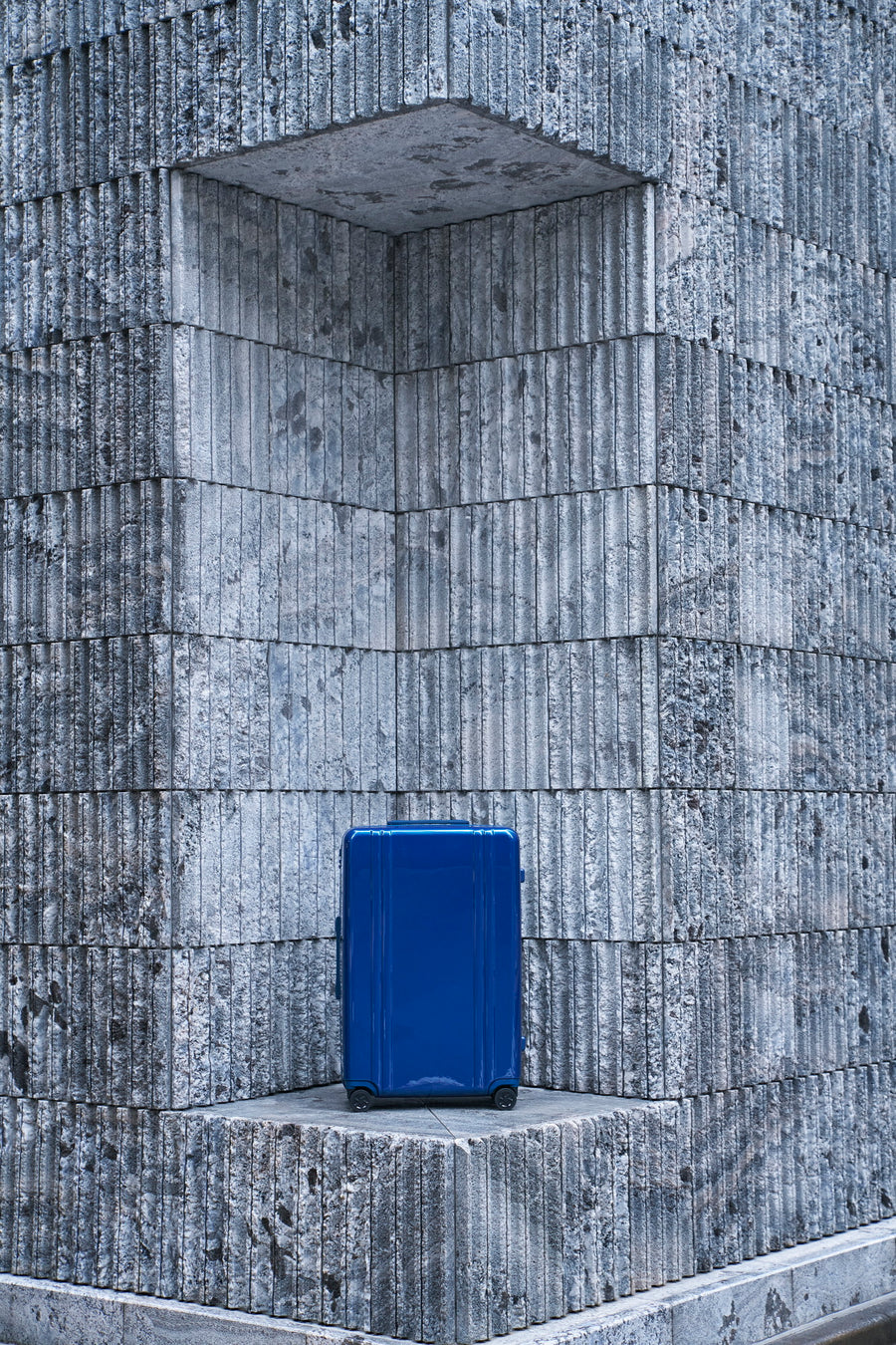 Classic Lightweight 4.0 | Check-In-L Travel Case 83L 81366 – ZERO