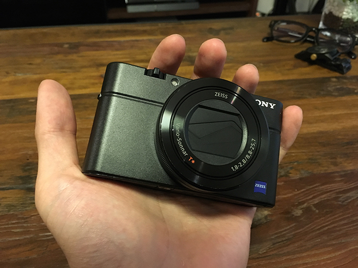 最強のハイエンドコンデジ「DSC-RX100M3」をレビュー！一眼レフカメラ