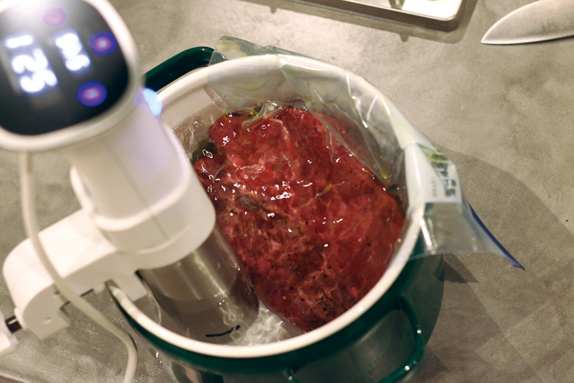 あの「真空低温調理」が2万円でできる? 安売り肉も驚くほどジューシー