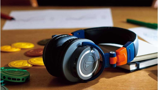 ブルー×オレンジが新鮮！ 一般公募から選ばれた2024年限定デザインの