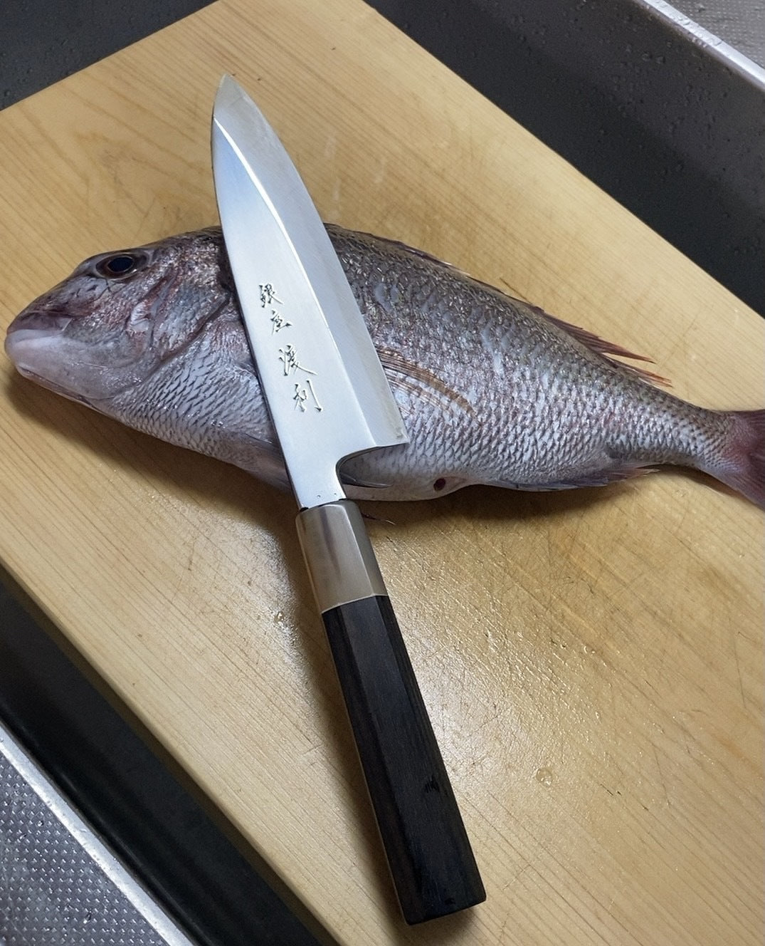 黒檀柄へのアップグレード（購入時の追加オプション）