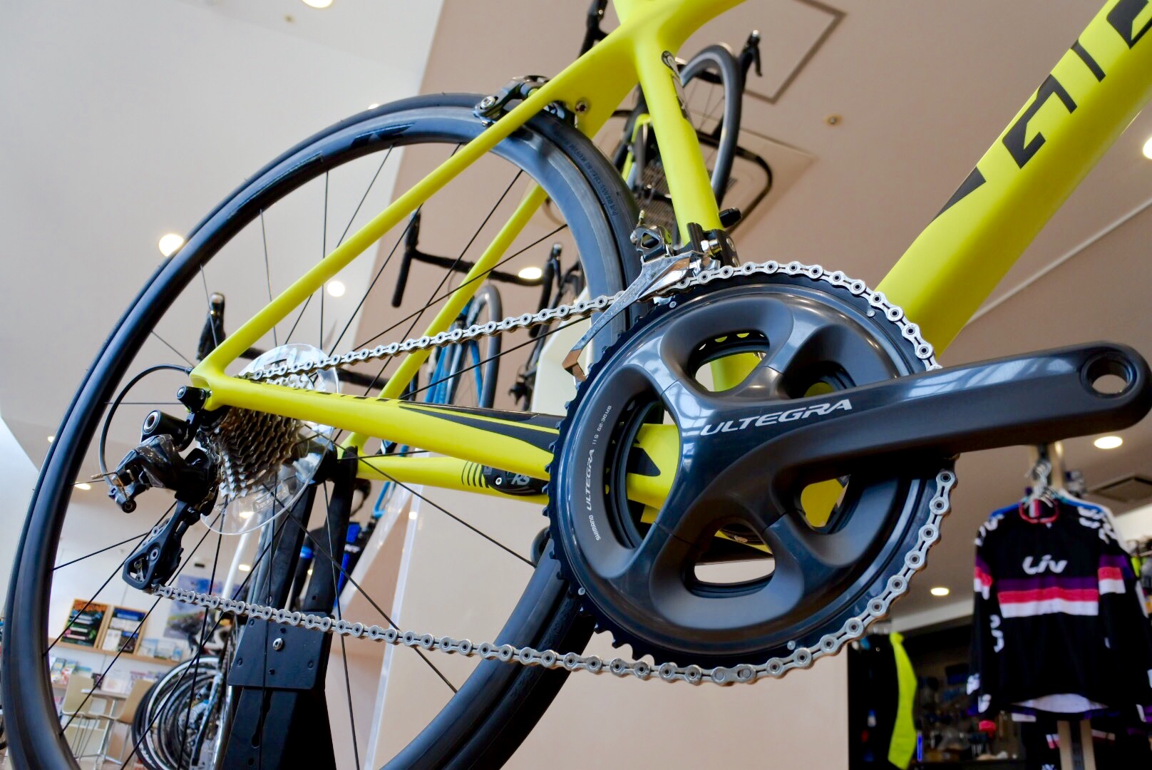 1台だけです。TCR ADVANCED SL2 XSサイズがお買い得です