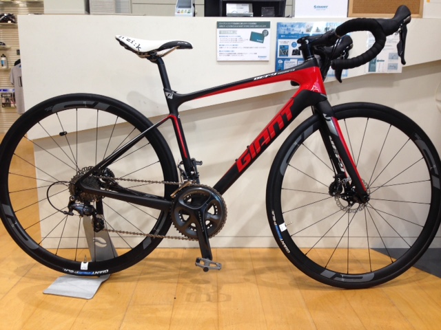 2015年モデル DEFY ADVANCED PRO 1期間限定試乗車あります
