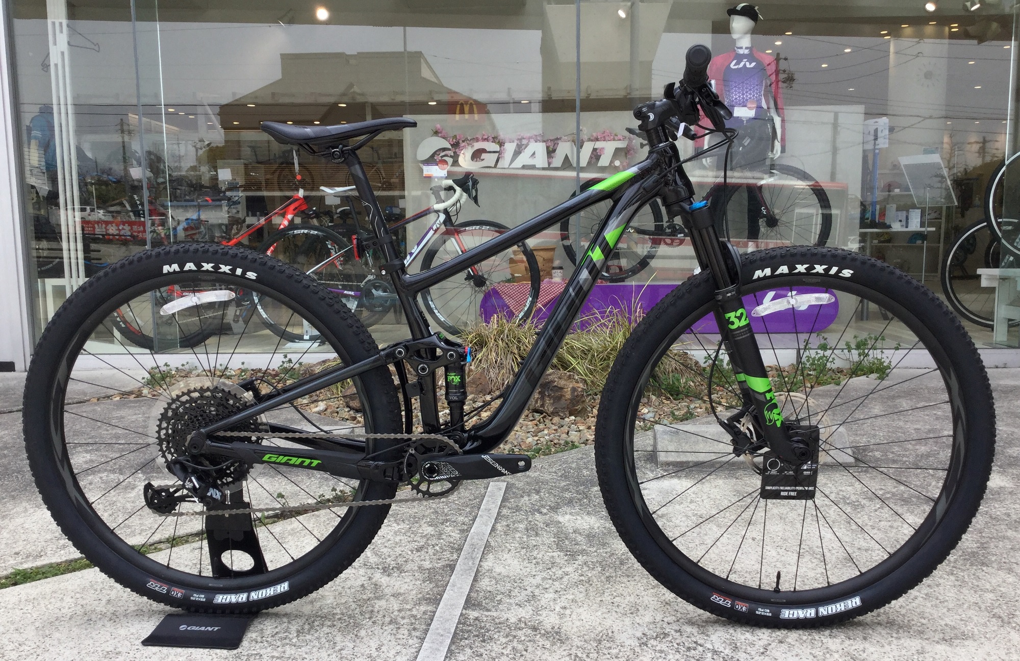 MTB】メーカー完売車体、名古屋店にあります！ ｜ ジャイアントストア