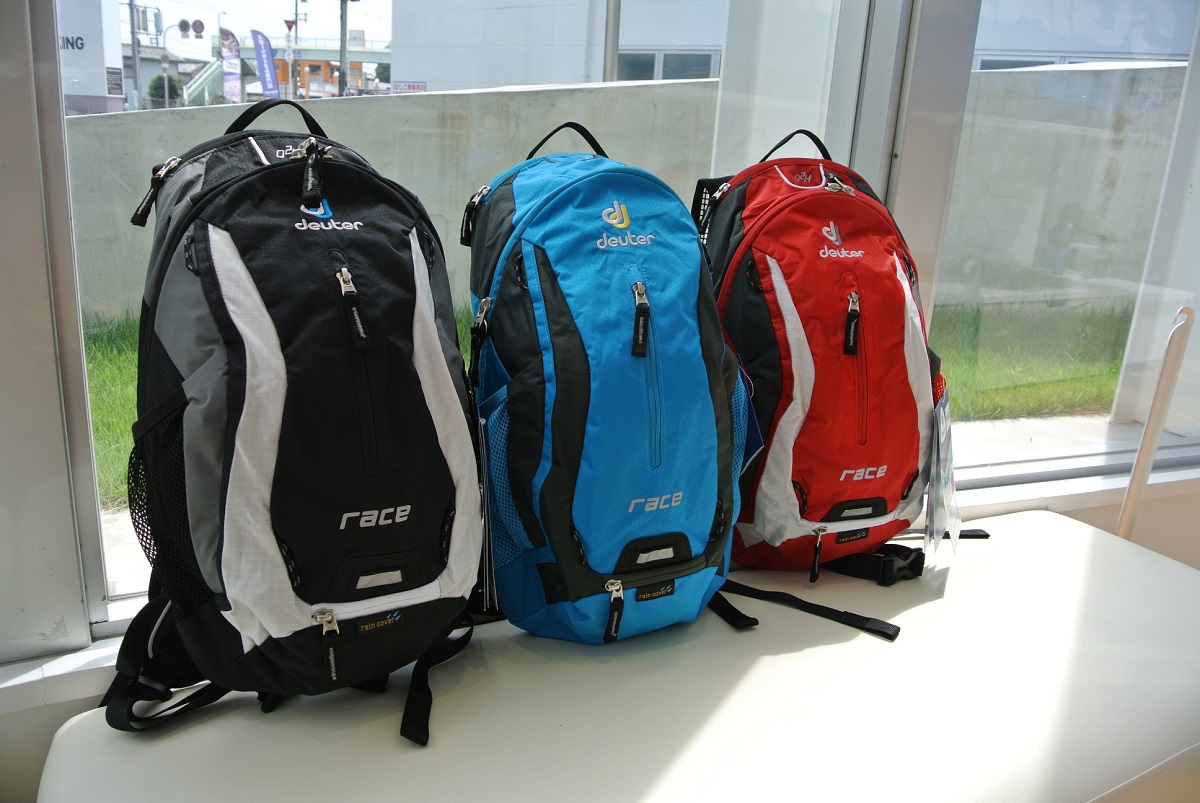 自転車乗り御用達の定番！ DEUTERのバックパック入荷しました