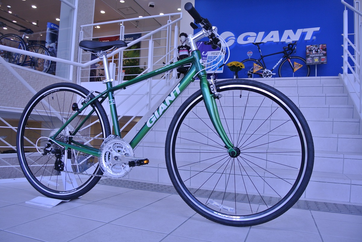 クロスバイク」 2017年モデルESCAPE R3 ・ESCAPE R3 w 全色入荷致し