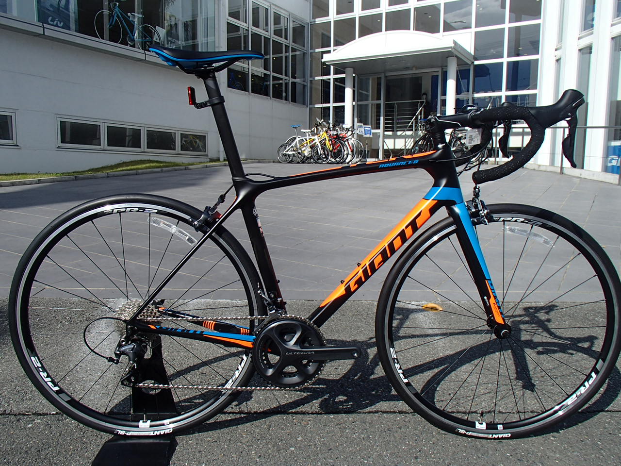 ロードバイク」冬のボーナスでハイグレードな自転車を