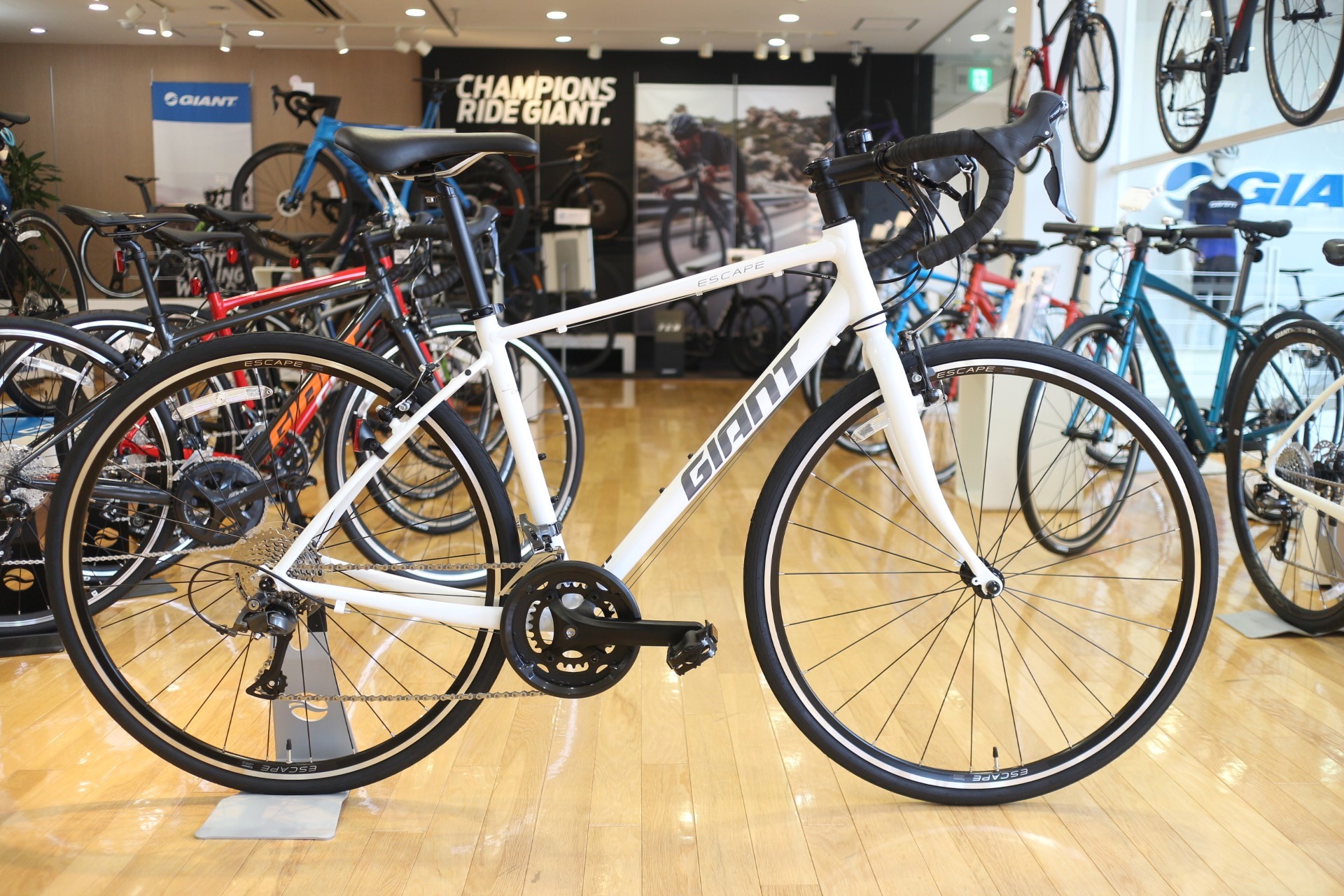 NEW」「GIANT」2021年早期モデル“ESCAPE R DROP”全色入荷