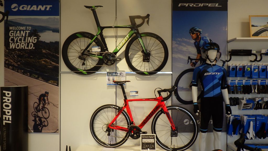 GIANTのカーボンロードバイクは3種類 ｜ ジャイアントストア仙台