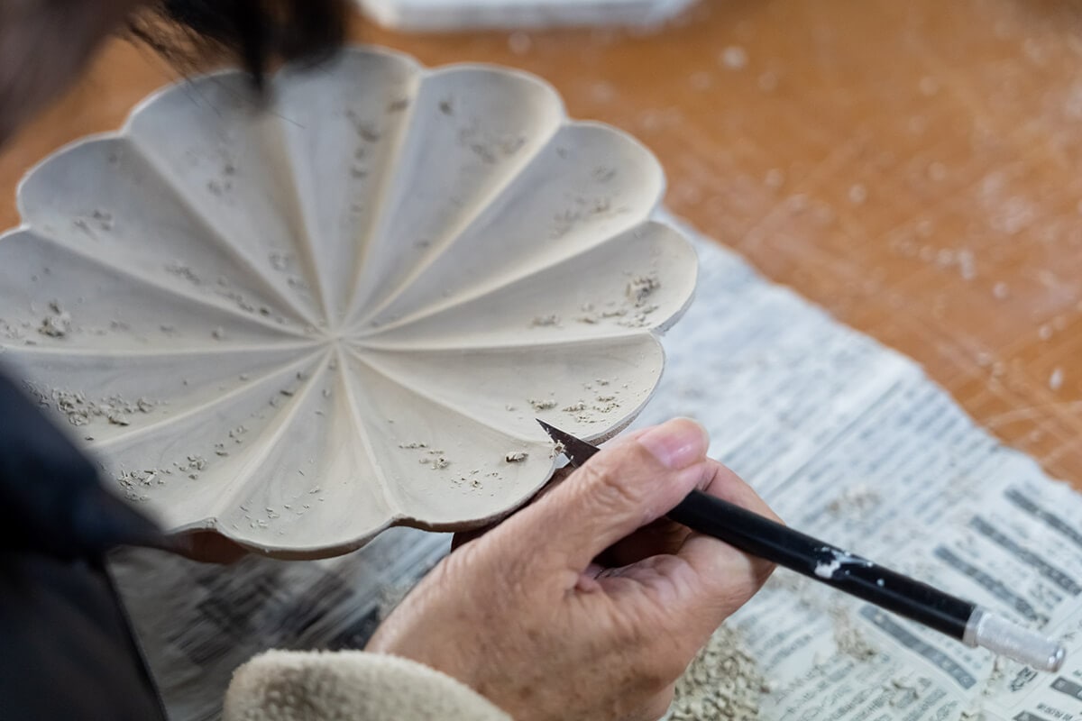 臼杵焼 輪花オーバル長皿