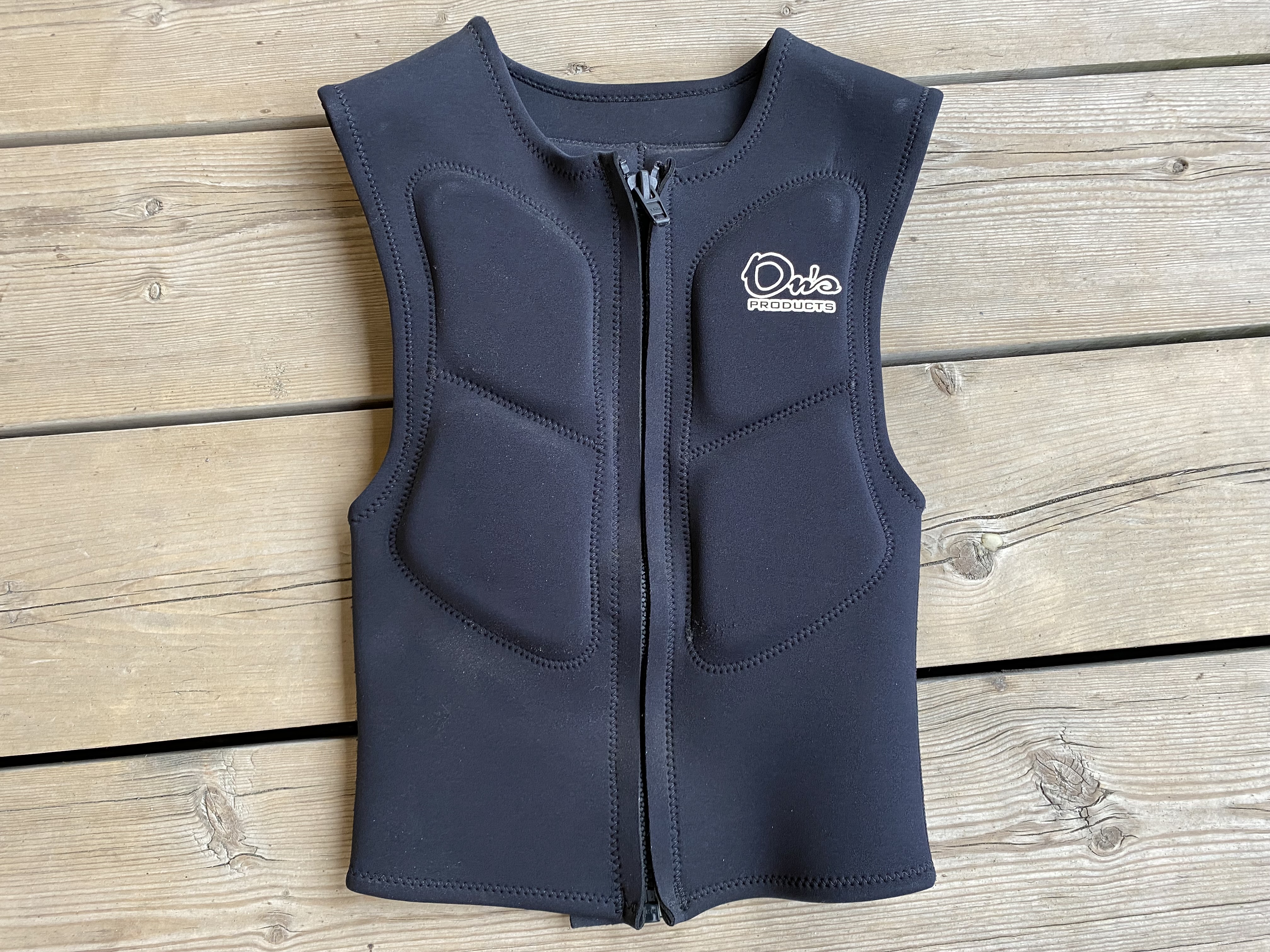 ウインドサーフィンはライフジャケット必須！おすすめメーカーもご紹介