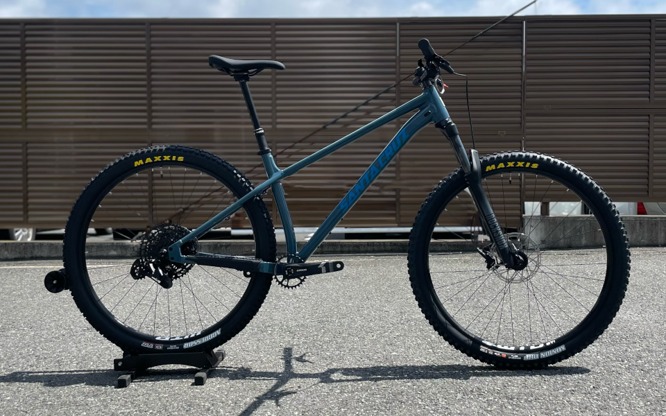 トレイルバイクの完成形】SANTA CRUZ CHAMELEON 8 AL | GROVE鎌倉