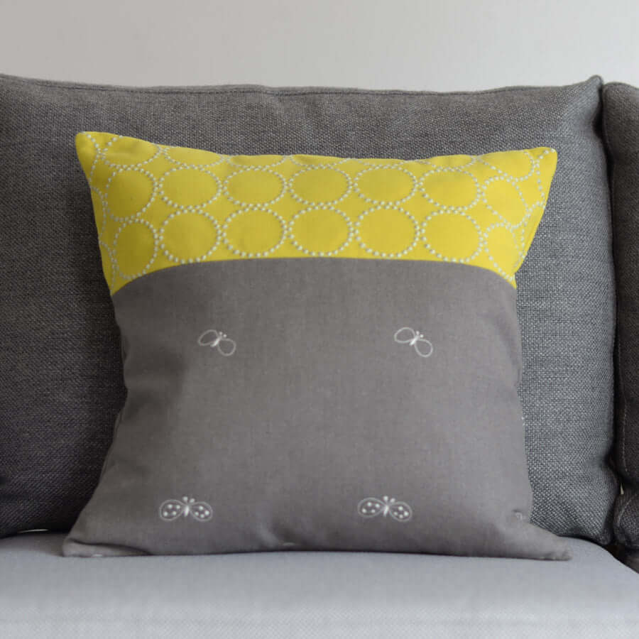 mina perhonen dop 「tambourine × choucho」クッションカバー