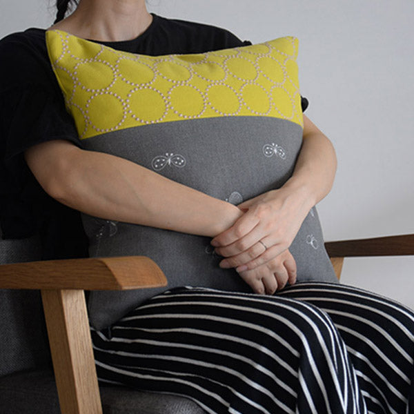 mina perhonen dop 「tambourine × choucho」クッションカバー | 北欧