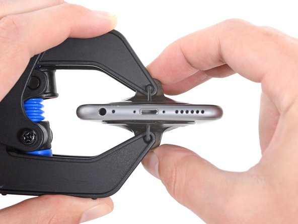 iPhone 8 Plus Lightningコネクタアセンブリの交換 - iFixit 修理ガイド