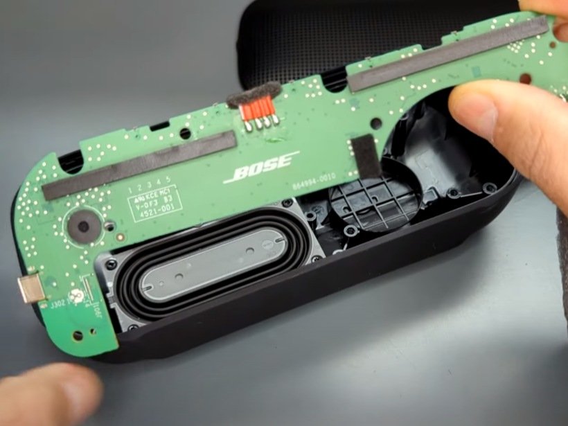 Bose Soundlink Flex Charging Port Replacement - iFixit Repair Guide