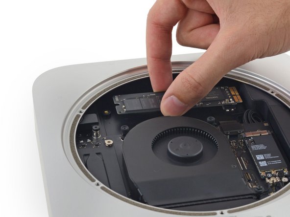 Mac mini Late 2014 SSDの交換 - iFixit 修理ガイド