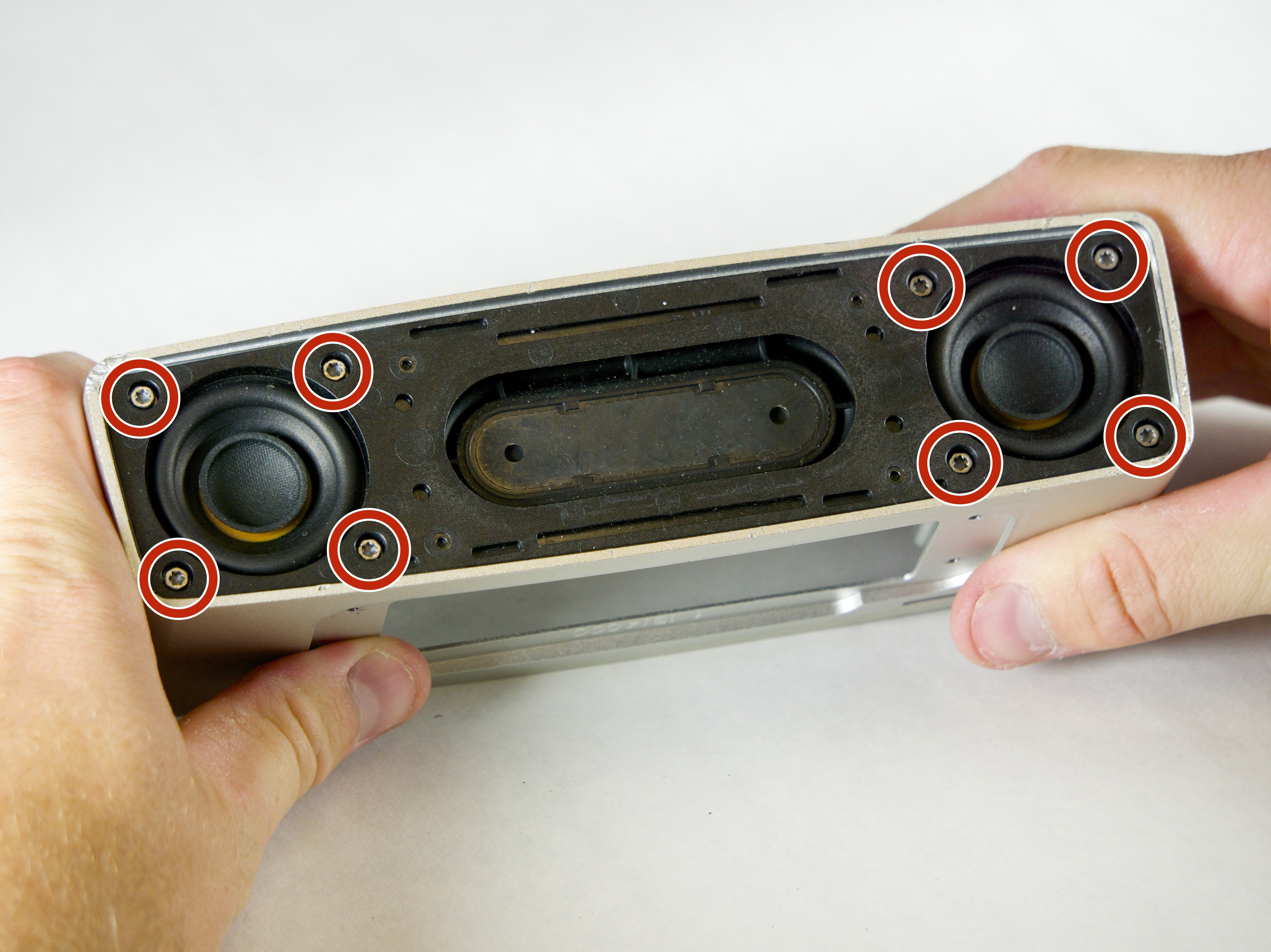 Bose SoundLink Mini スピーカーの交換 - iFixit 修理ガイド