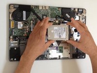 Acer Aspire V5-572, V5-572GのHDD交換 - iFixit 修理ガイド