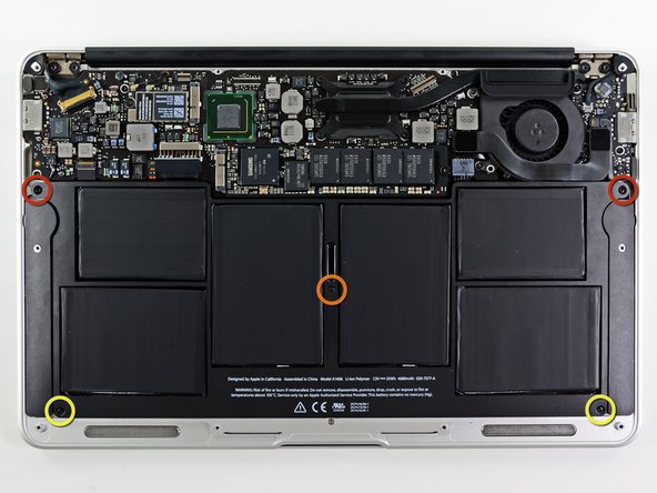 MacBook Air 11インチMid 2011 バッテリー交換 - iFixit 修理ガイド