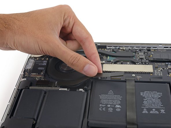 MacBook Pro 13インチ Retina Display Early 2015 のバッテリーの交換